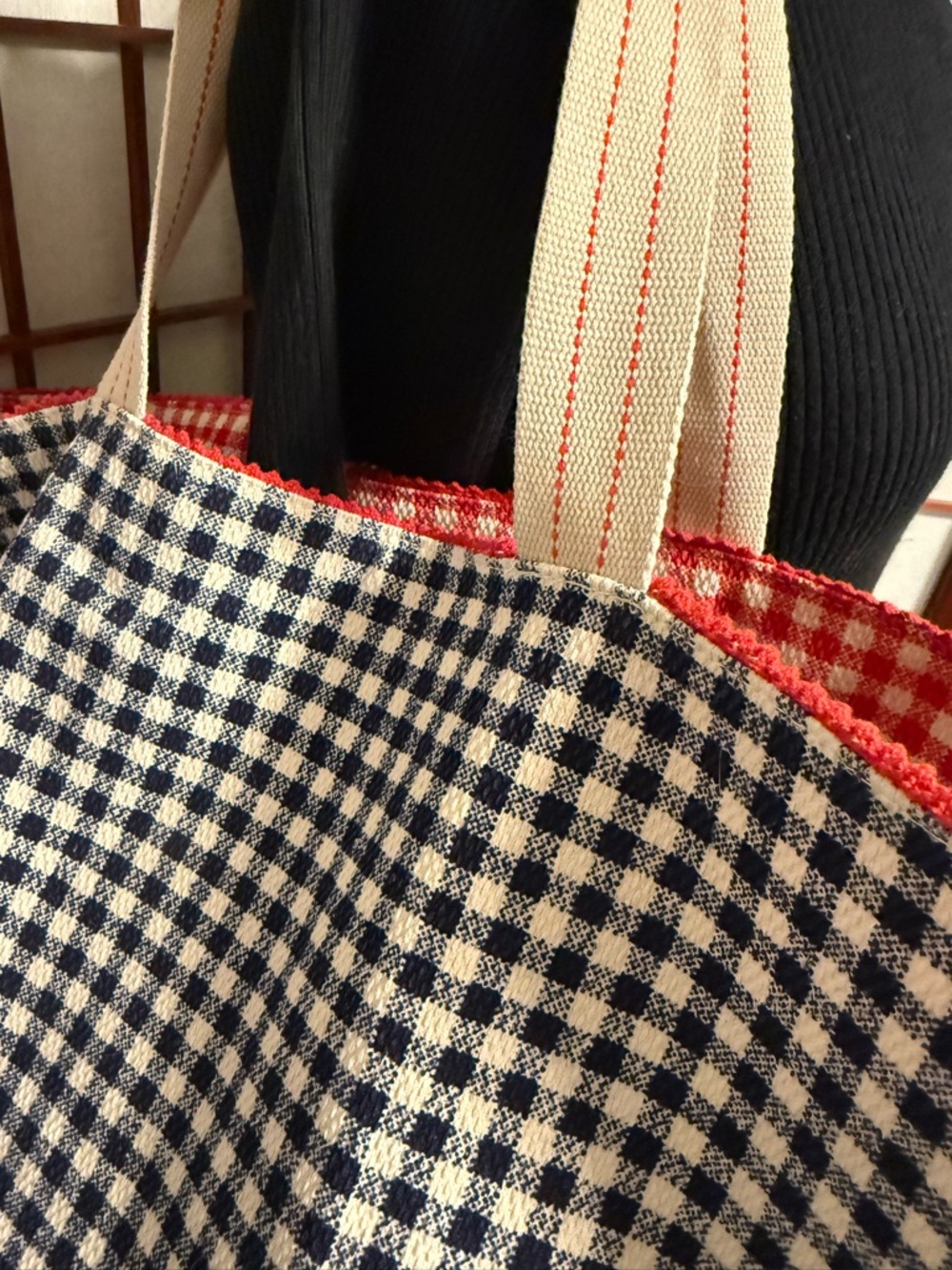 Spacious Reversible Canvas Tote Handbag -  Red & Navy Gingham - Picture 7 of 14